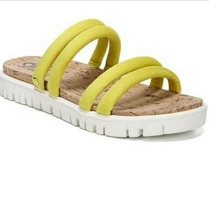 Circus by Sam Edelman Green/Yellow Sandal S7.5